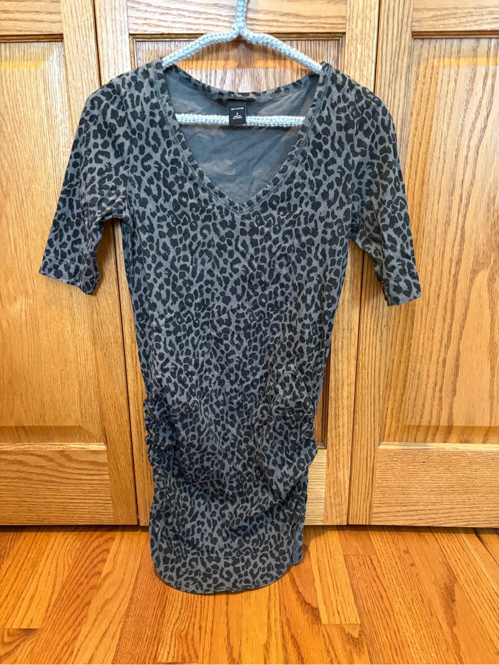Women’s Gray Leopard V-Neck Top